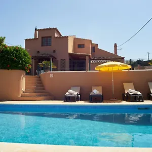  Villa O Monte: Charming Family Near